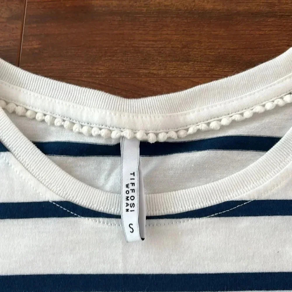 ⭐️3/$15 Striped “Flow” Tee - Picture 6 of 7